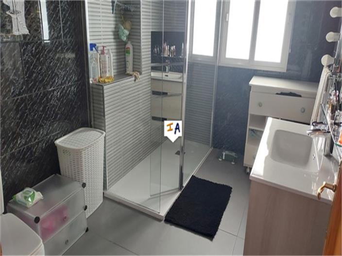 Image No.12-4 Bed Villa for sale