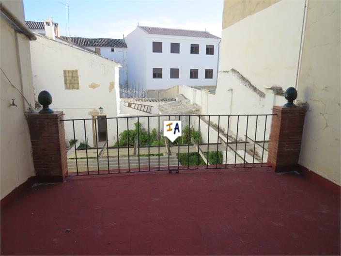 Image No.17-3 Bed House for sale