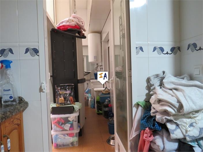 Image No.12-3 Bed Property for sale