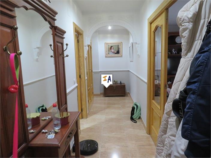 Image No.6-3 Bed Property for sale