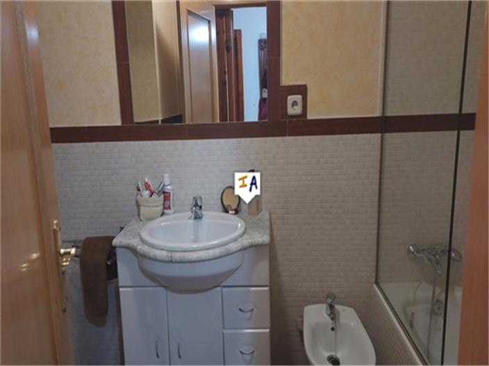 Image No.13-5 Bed House for sale