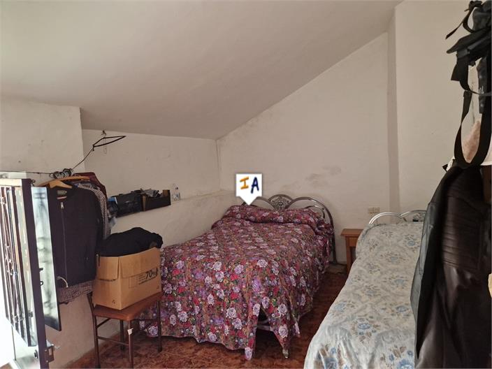 Image No.9-3 Bed House for sale