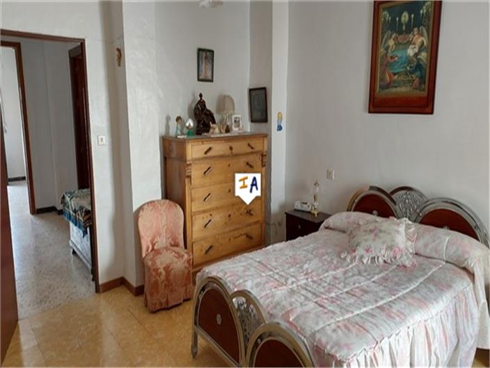 Image No.14-8 Bed House for sale