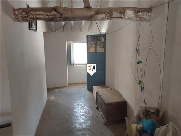 Image No.12-6 Bed House for sale