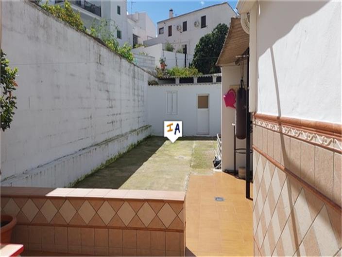 Image No.12-3 Bed House for sale