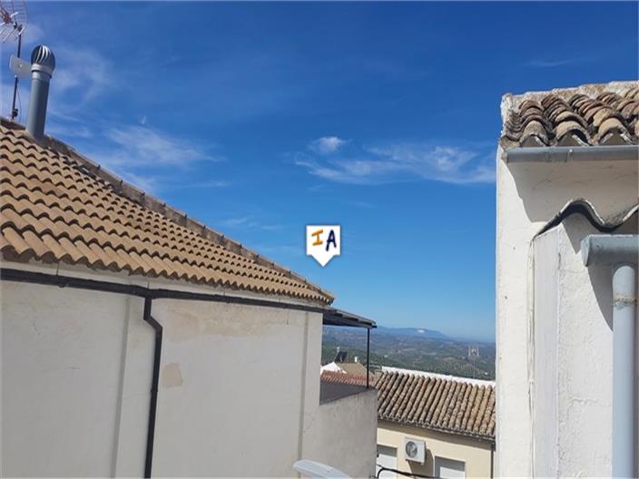 Image No.17-5 Bed House for sale