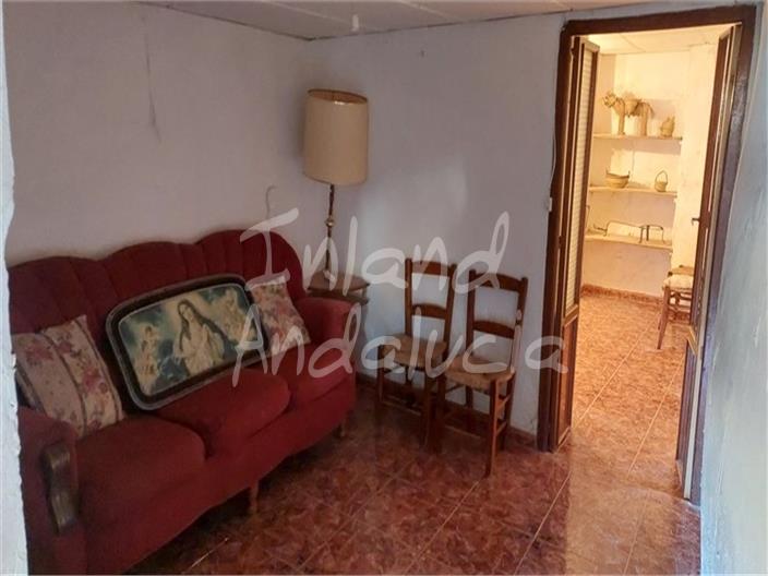 Image No.15-5 Bed House for sale