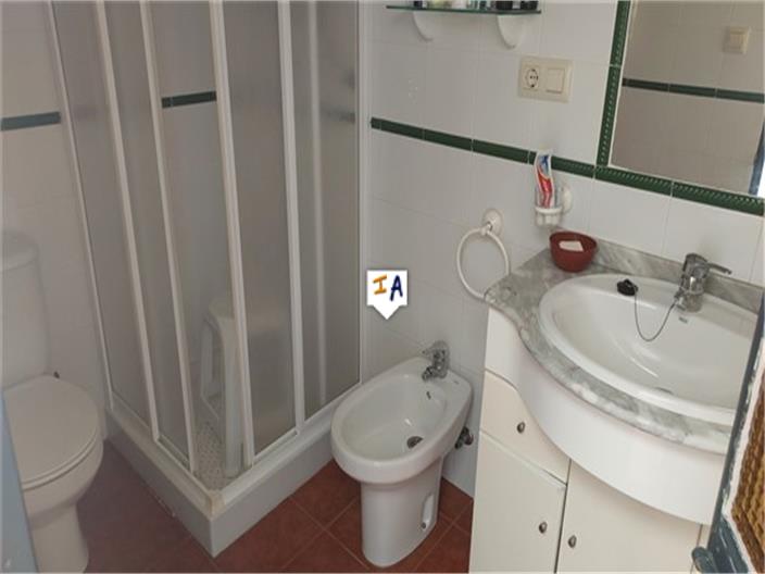 Image No.13-4 Bed House for sale