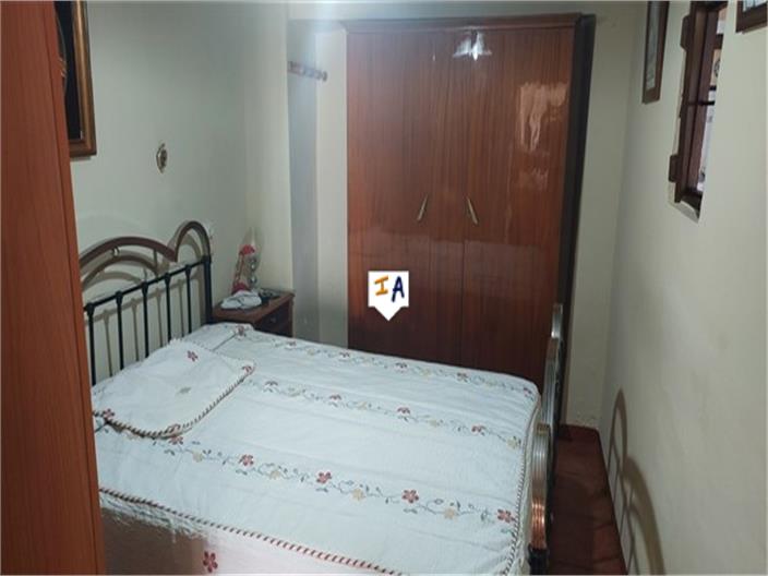 Image No.14-4 Bed House for sale