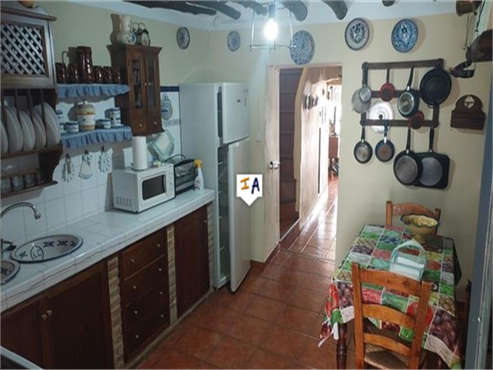Image No.4-4 Bed House for sale