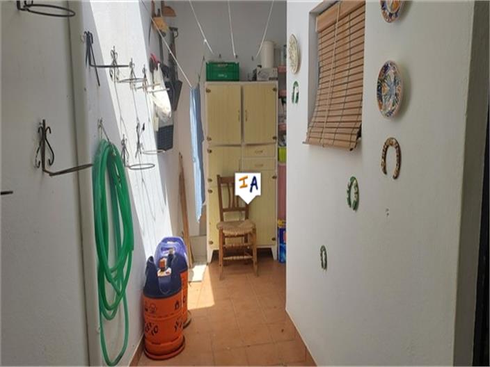 Image No.7-4 Bed House for sale