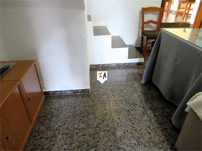 Image No.15-3 Bed House for sale