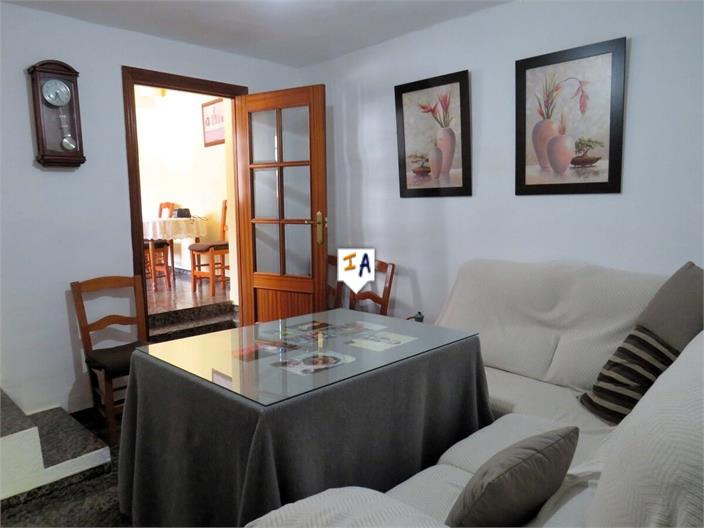 Image No.9-3 Bed House for sale