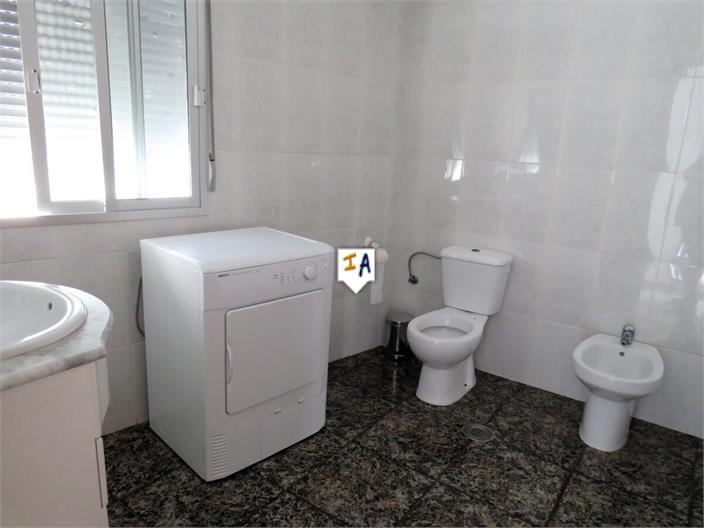 Image No.10-3 Bed House for sale