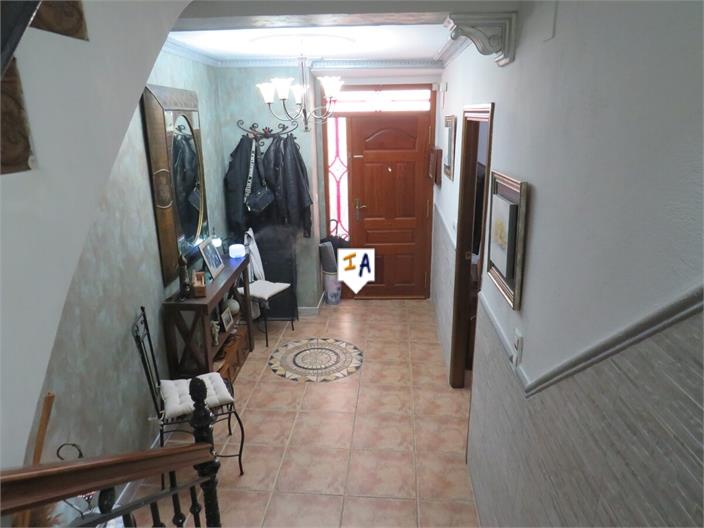Image No.15-3 Bed House for sale