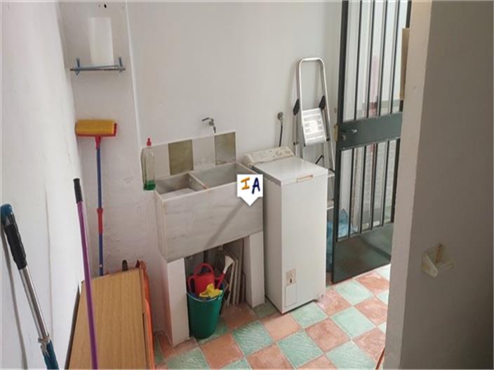 Image No.15-3 Bed House for sale