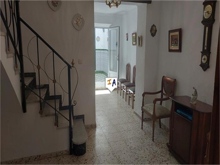 Image No.9-3 Bed House for sale