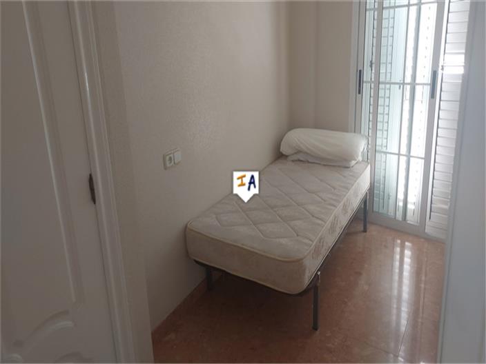 Image No.11-3 Bed House for sale