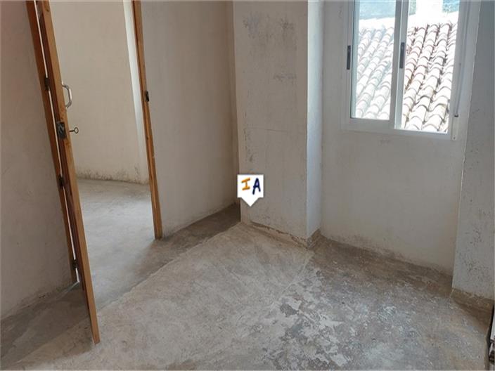 Image No.6-5 Bed House for sale