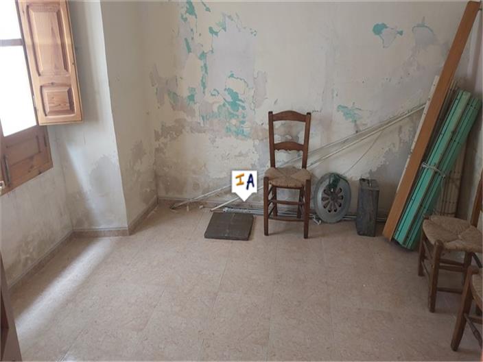 Image No.7-5 Bed House for sale