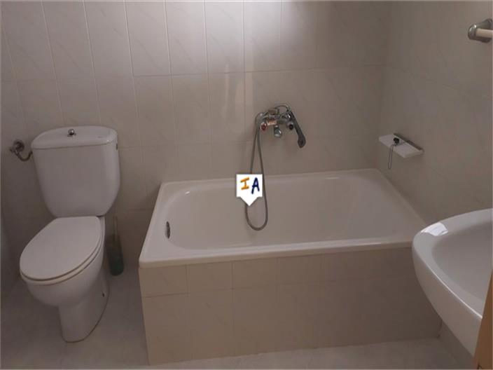 Image No.10-5 Bed House for sale