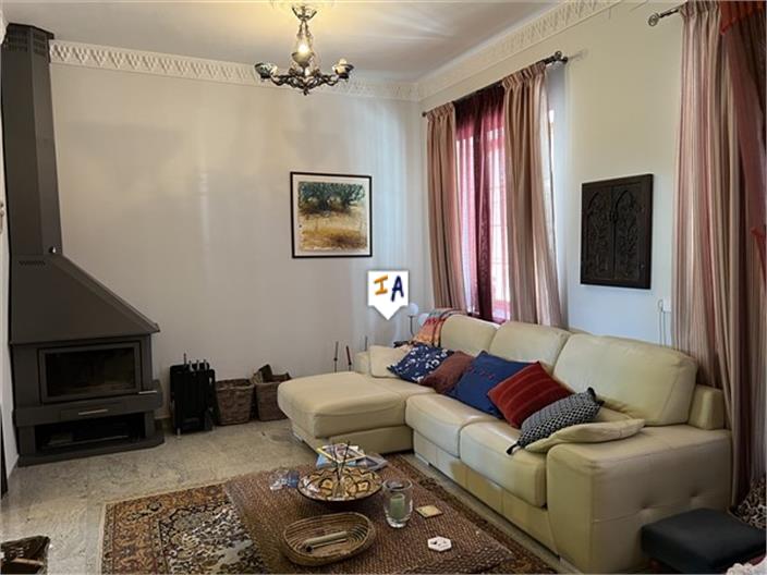 Image No.6-6 Bed House for sale