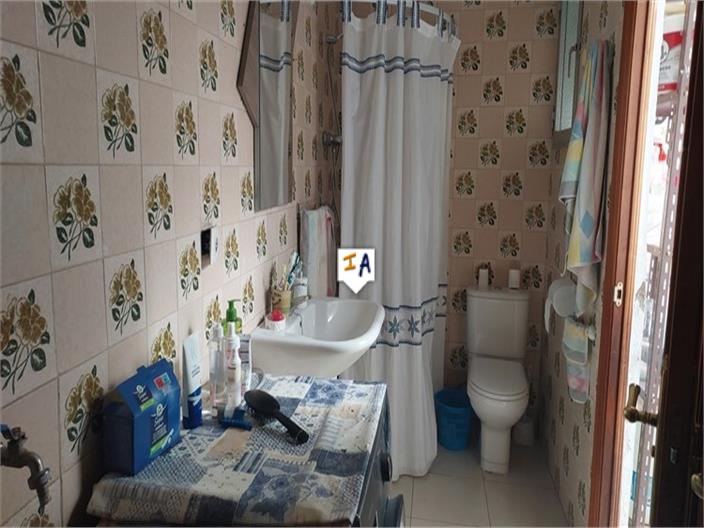 Image No.16-3 Bed House for sale