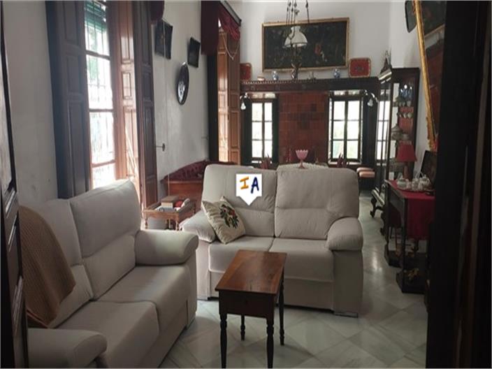 Image No.8-7 Bed House for sale