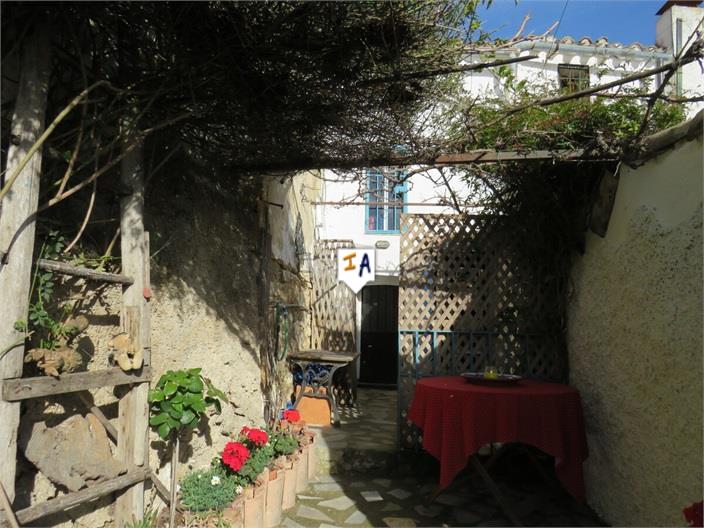 Image No.6-2 Bed House for sale