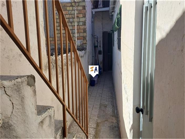 Image No.16-3 Bed House for sale