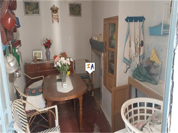 Image No.17-3 Bed House for sale