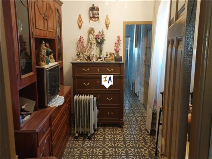 Image No.8-3 Bed House for sale