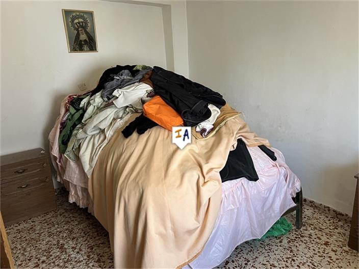 Image No.14-5 Bed House for sale