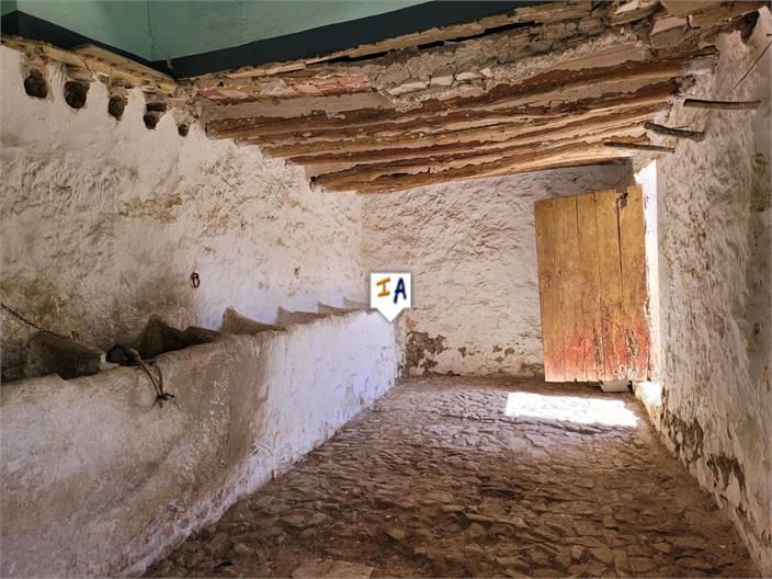 Image No.11-4 Bed Farmhouse for sale