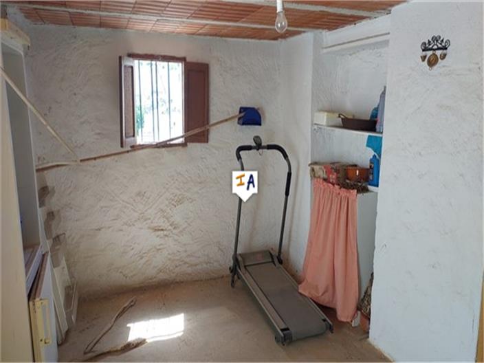 Image No.11-5 Bed House for sale