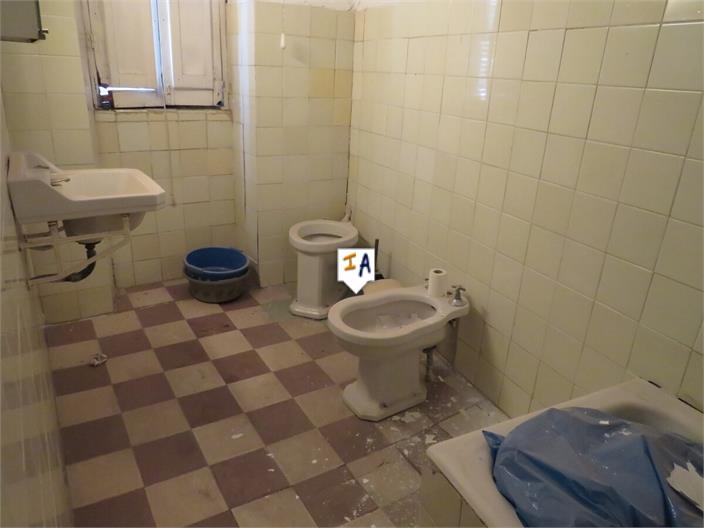 Image No.13-4 Bed House for sale