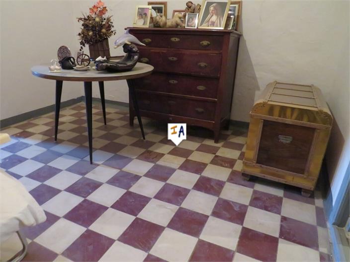 Image No.14-4 Bed House for sale