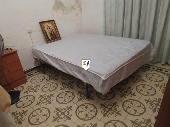 Image No.9-4 Bed House for sale