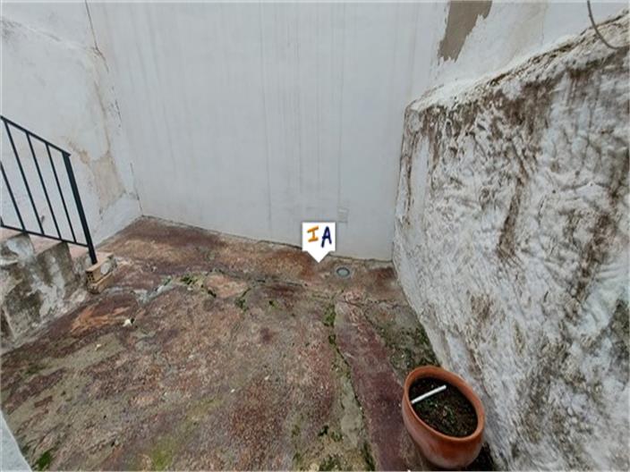 Image No.11-3 Bed House for sale