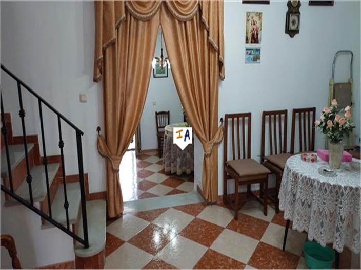 Image No.17-3 Bed House for sale