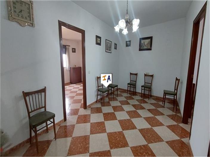 Image No.8-3 Bed House for sale