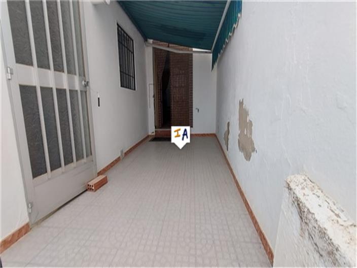 Image No.10-3 Bed House for sale