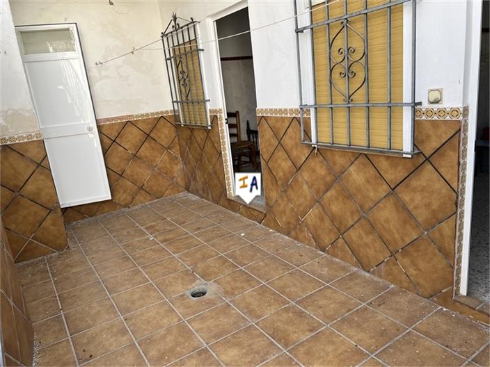 Image No.4-7 Bed House for sale