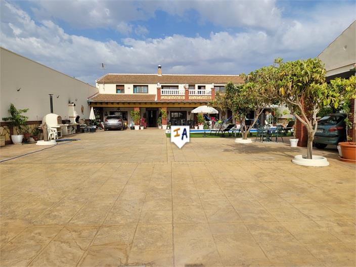 Image No.5-5 Bed Villa for sale