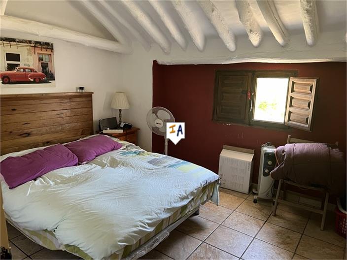 Image No.12-4 Bed Farmhouse for sale