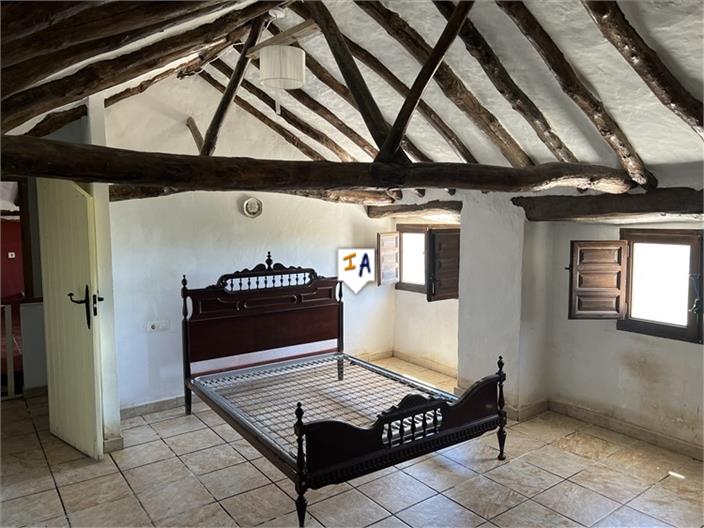 Image No.13-4 Bed Farmhouse for sale