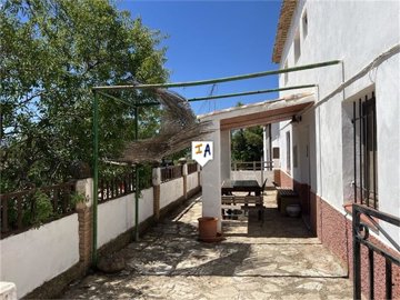 cj8753