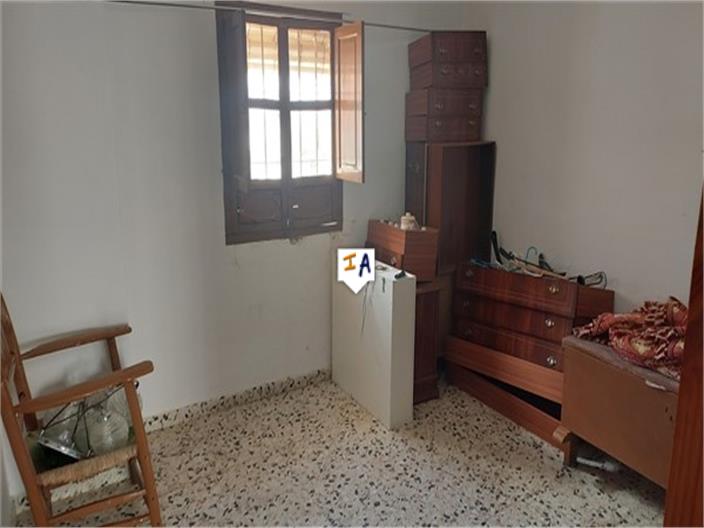 Image No.11-6 Bed House for sale