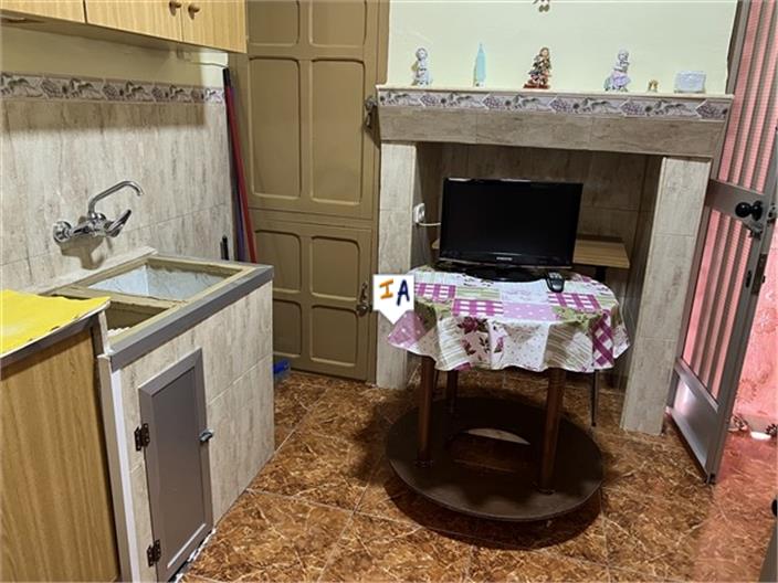 Image No.7-4 Bed House for sale