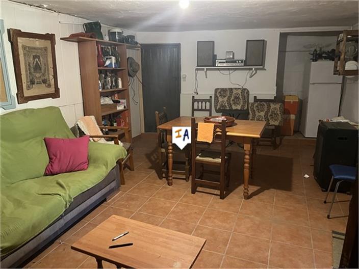 Image No.14-3 Bed Farmhouse for sale